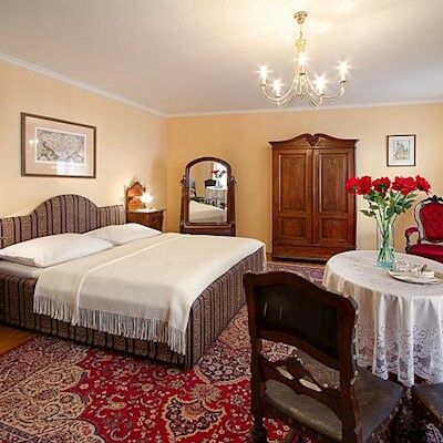 Red Lion Готель